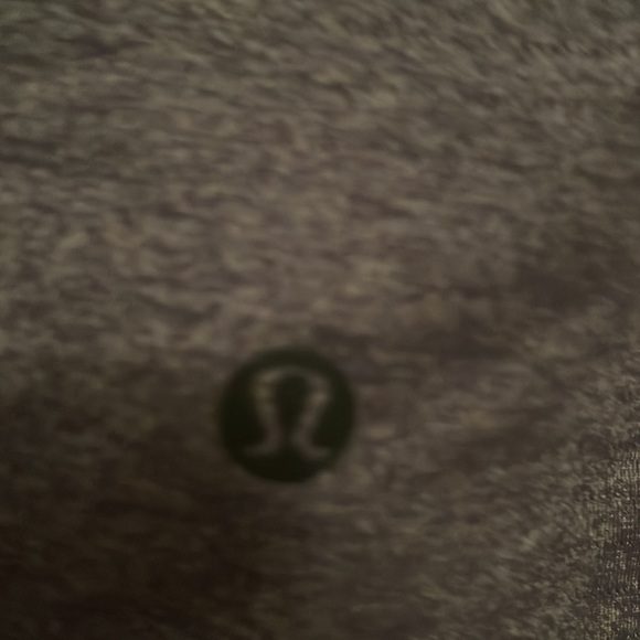 Lululemon hooded sweatshirt size small in amazing condition - Picture 2 of 3